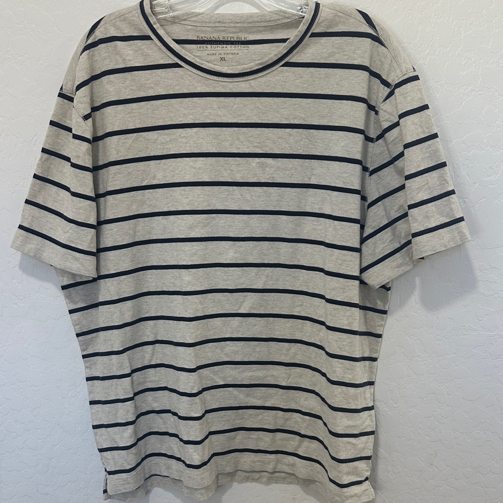 Banana Republic Tee men’s Beige Navy Stripe Authentic shirt Supima Cotton XL